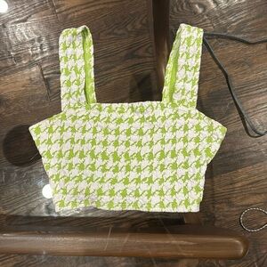Green and white patterned cropped tank
